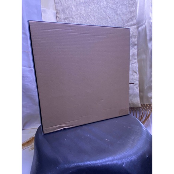 Set of Nine (9), Vitbis Glass Christmas Ornaments 3 in. round, New In Box. - Picture 7 of 11